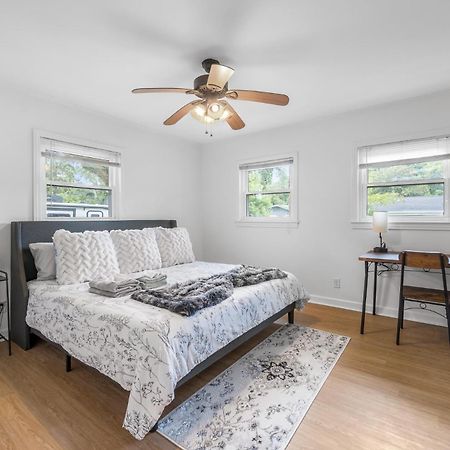 Southern Charm Getaway- 3Br In Park Circle Charleston Exterior photo